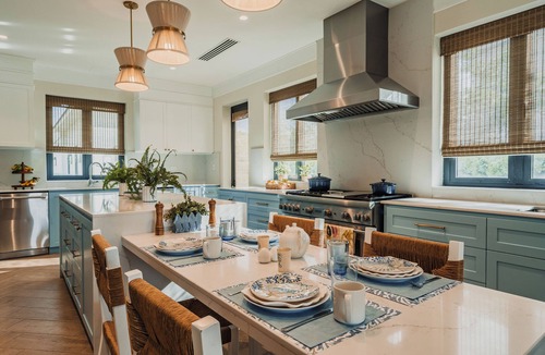 Punta Cana Villa | New Lake/Golf-front 6+bed Stunner Moments to Sea Punta Cana Resort Staff/Chef