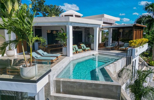 La Ceiba Villa | NEW Luxury StyLe 7 bedroom ViLLa @ BoNiTa BEACH