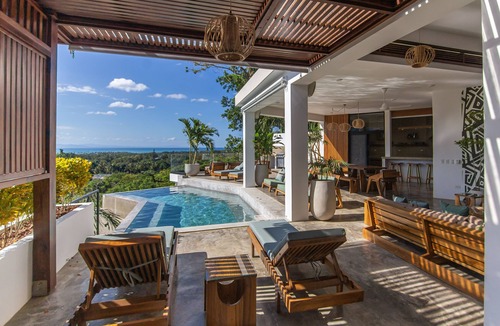 La Ceiba Villa | NEW Luxury StyLe 7 bedroom ViLLa @ BoNiTa BEACH