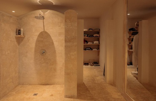 Veron Villa | NEW !!! Stunning Hacienda-style villa