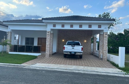 Bonao House | Newly built residential home in Bonao, RD.