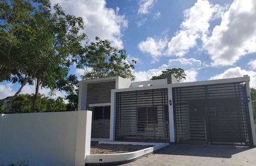 Centro Villa | Newly built villa in Rio San Juan, walking distance to Ocean/Beach!