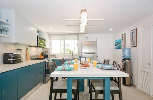 El Cortecito Condo | Newly renovated! Beautiful Luxury 1 Bedroom Condo on the Beach in Playa Turquesa