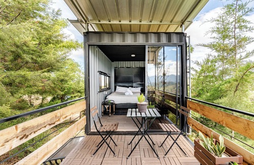 Constanza Cabin | Nido Alto in Constanta, Container house in the highlands