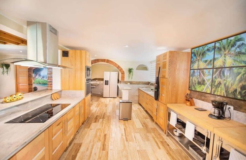 El Batey Villa | North Coast Luxury Villa in Sosua - 6BR Suites!