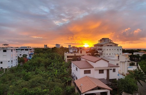 Villas Del Mar Condo | Ocean Front Breezy Walk to Beach 3-bed condo w/Air Conditioning in Juan Dolio