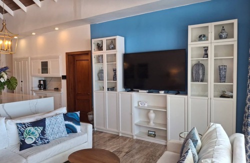 Playa Chiquita Villa | Ocean Manor: A private slice of Heaven