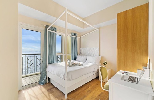 Tambo Apartment | Ocean Oasis Celeb VIP Suite & Bay Views