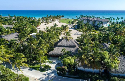 Punta Cana Villa | Oceanfront Caleton villa with big pool, butler and golf cart