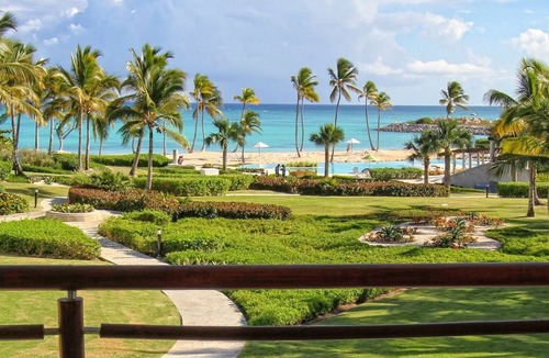 Cap Cana Marina Condo | Oceanfront Condo www.PuntaPalmeraC26.com