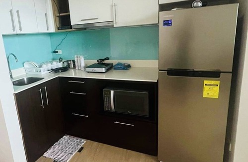 Bagumbayan Condo | One bedroom suite , Eastwood city with free wifi and stunning view on 38th floor