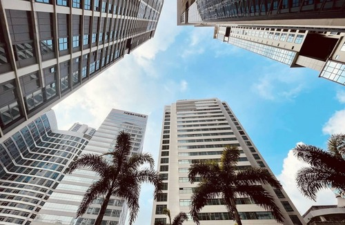 Bagumbayan Condo | One bedroom suite , Eastwood city with free wifi and stunning view on 38th floor