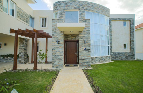 Puerto Plata Villa | Owner-Rented Contemporary All-Inclusive Tropical Villa