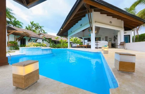 Casa de Campo Villa | Pálmas 31 · Elegancia, confort y ubicación premium