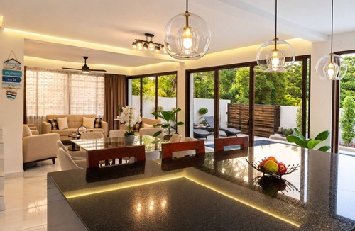 Centro Villa | Perfect 5-bedroom villa with AC and private pool in peaceful Río San Juan