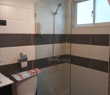 Guaricano Apartment | Perfecto para descansar Residencial Colinas del Sol, ubicado en Colinas del Arroyo II sobre la Jacobo Majluta en Santo Domingo, República Dominicana