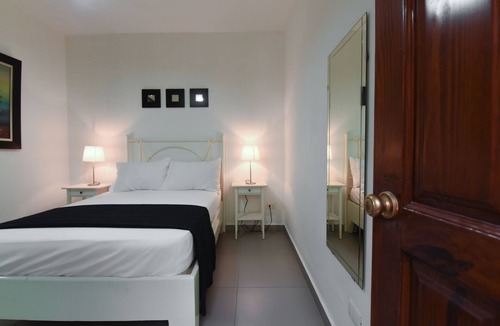 Gascue Hotel | PH 19 Guesthouse Hotel in Gazcue