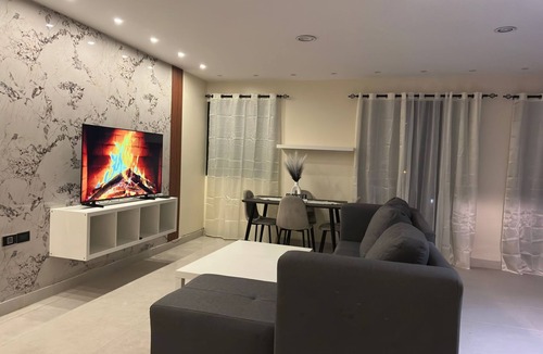 Alma Rosa Apartment | Pink Tower. Cozy and quiet. 15 minutes from Airport