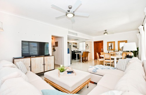 El Cortecito Condo | Playa Turquesa - B-201 - Premier Beachfront Ocean & Garden View - 80mbps Wifi