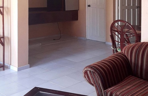 Playa Chiquita Hotel | Pool/billiard/cable TV/WiFi/free shuttle to beach/free breakfast…