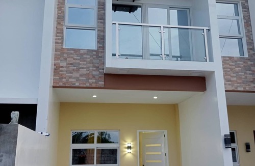 Binalonan House | Popular Beachside Townhouse Unit 3