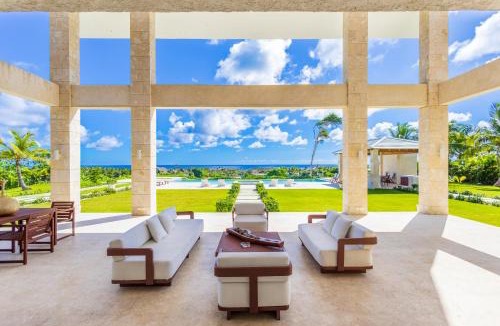 Punta Cana Villa | Premium Oceanfront Villa in Cap Cana - 6 Bedrooms, Pool, Private Cook, Golf Cart