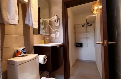 Bavaro Hotel | PREMIUM QUEEN BED SUITE Pool and Beach Club - La Piazzetta #75