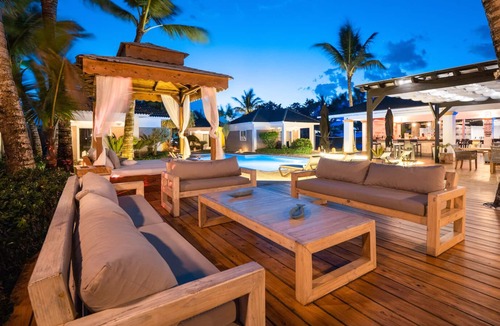 Cabarete Villa | Private 14BR Beachfront Resort - Sleeps 30 - Chef - Weddings Retreats