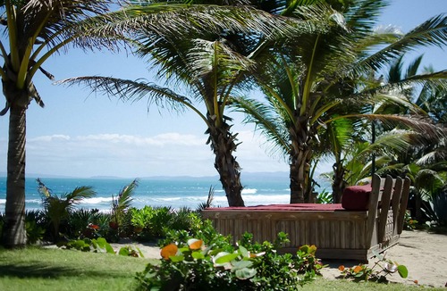 Cabarete Hotel | Private suite in luxury resort with pool and jacuzzi, right on sandy beach