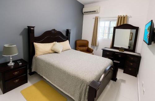 Residencial El Doral Apartment | Quiet Apartment, 3 Minutes From The Beach, 24H Security, Excellent Internet