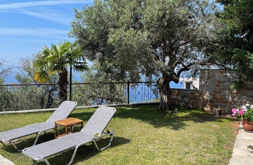 Glossa Villa | Quiet villa with breathtaking views, garden and private pool!