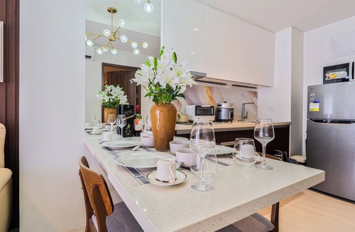Maribago Condo | Relaxing 1-Bedroom Resort Condo with spacious balcony at Mactan, Lapu-lapu City
