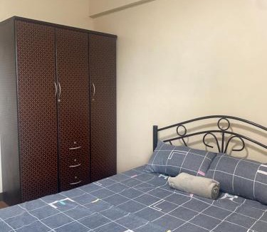 Paranaque Apartment | Resort Inspired Condo easy access to NAIA Terminal 1 near Okada & COD