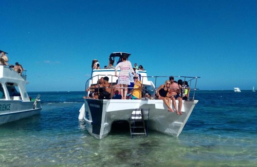 Playa Bibijagua Bed & Breakfast | Rolando share apart
