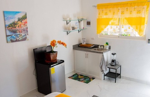 Los Maestros Apartment | ROYAL TERRACE KING IV
