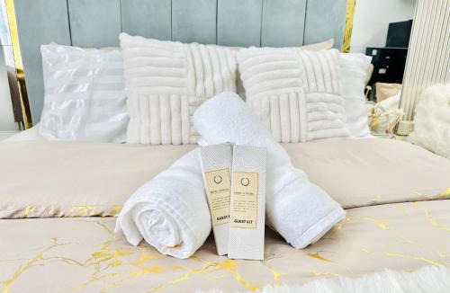 Project 8 Apartment | Sam Luxury Suite
