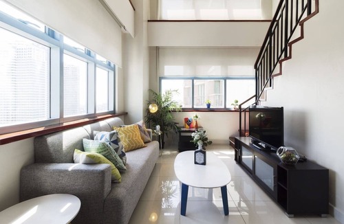 Legazpi Village Condo | Scenic Corner loft - Greenbelt ❤ of CBD (L11)