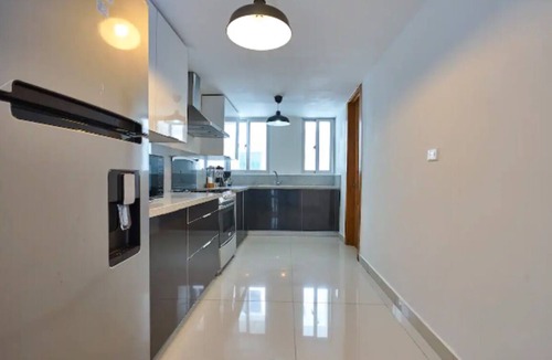 La Arboleda Apartment | SD 3BR Luxury Sunshine Apt 2 + Free Bonus