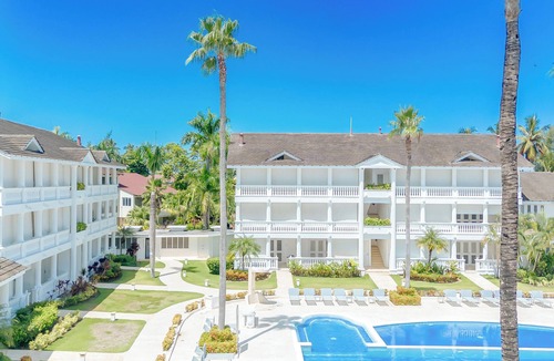La Iglesia Apartment | Sea View Duplex /Near Beach and in the heart of the Center/Pool/Free Wifi