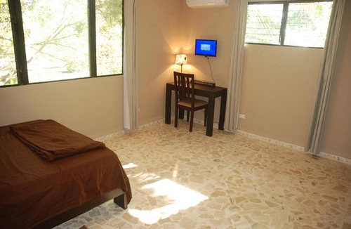 Los Cerros Hotel | Silent guest-friendly bedroom, pool/WiFi/cable TV/parking