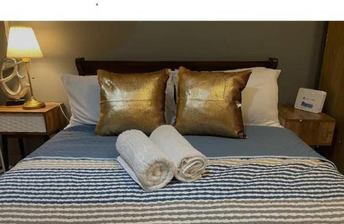 Legazpi Village Apartment | Sky Staycation KL Greenbelt, Isabel's Makati Rooms