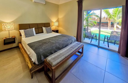 Sosua Villa | SOSUA Luxury 9-BDR Villa : 20 Guests : POOL