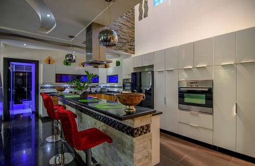 Villas Ana Maria Villa | Sosua’s biggest party complex! 32 bedrooms, pure fun