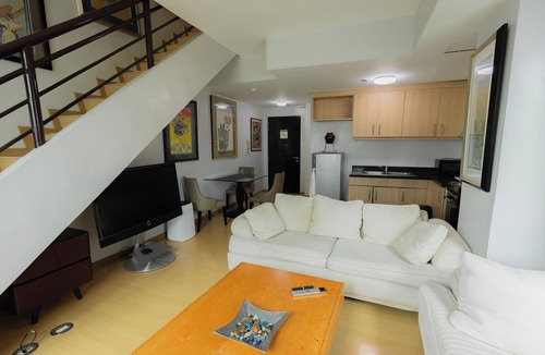 Forbes Park Condo | Spacious 2-bedroom condo unit with pool and gym access in tranquil Taguig BGC