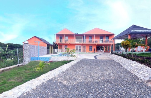 Evaristo Morales Villa | Spacious 5-bedroom villa in charming Santo Domingo with AC and Pool
