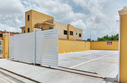 Corales del Sur Apartment | Spacious Apartment with 3 Single Beds Near SDQ Airport Free Wi-Fi & Parking