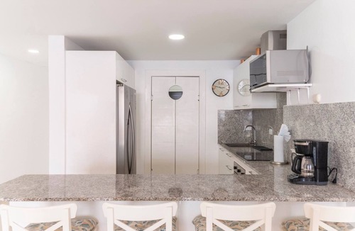 Villas Del Mar Apartment | Spacious Apto With Spectacular Views Of The Beach