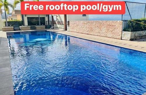Pinagsama Apartment | Stamford Executive Resdenc a2,walk to Venice Canal