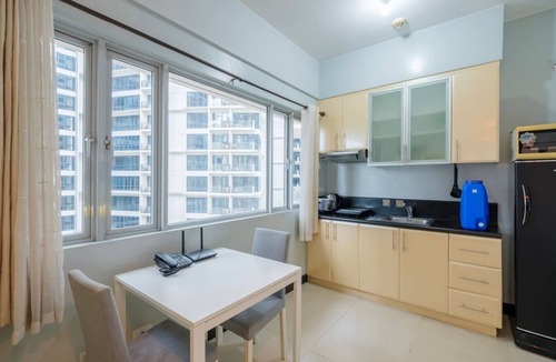 Pinagsama Apartment | StayHere Morgan Suites Studio Near Venice Mall