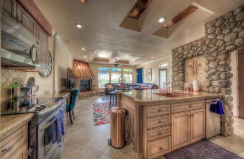 Colorado Springs House | Steps to Downtown Shopping~Views~Pike's Peak Villa~ Perfect Location